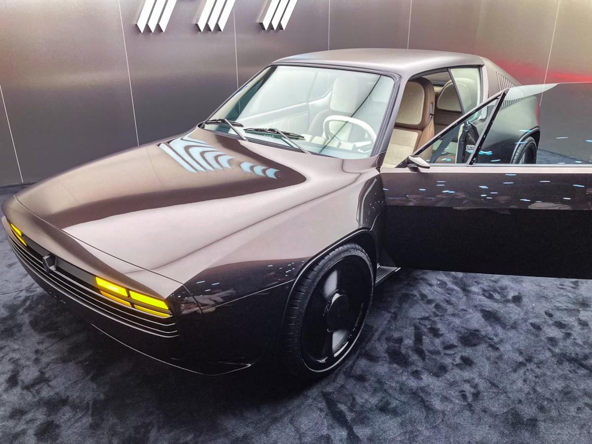 Renault 30 v6