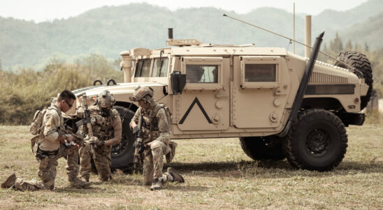 véhicule armée