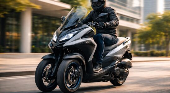 découvrez notre essai complet de la yamaha tricity 500, un scooter innovant qui allie style élégant et fonctionnalité optimale pour une conduite urbaine confortable et sécurisée.